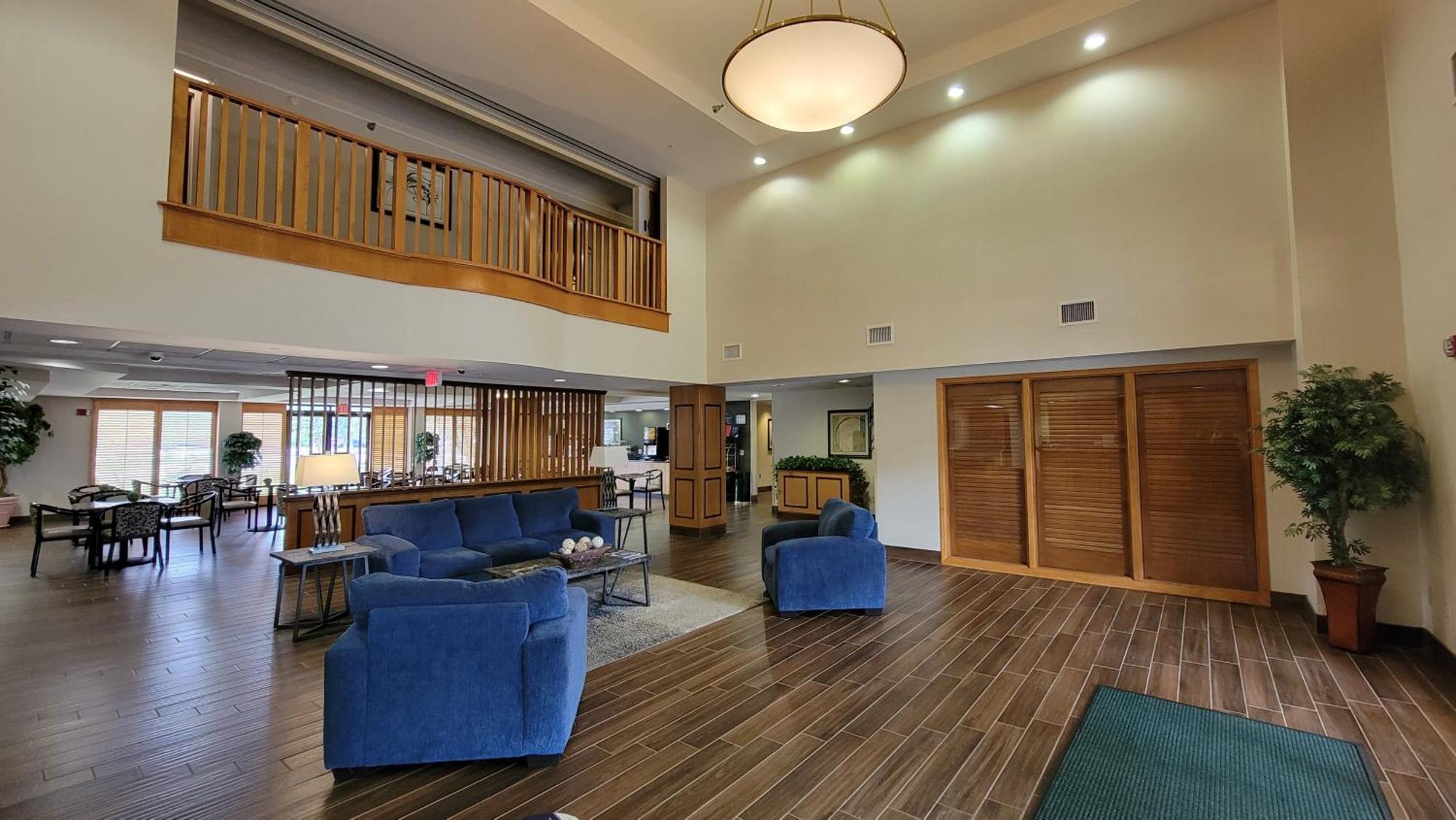 Independent Sphc Cross Creek Inn & Suites Фейетвилл Экстерьер фото